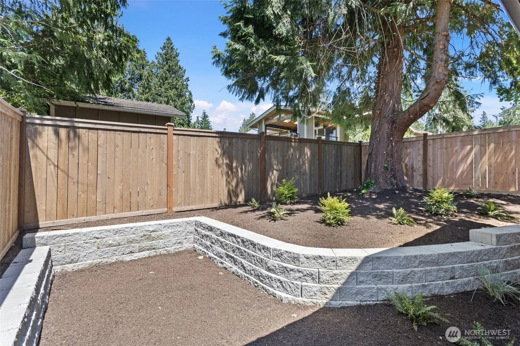 10168 NE 112th Place , Kirkland, WA 98033