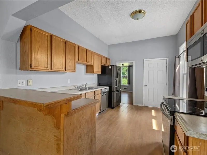 918 23rd Avenue , Seattle, WA 98122
