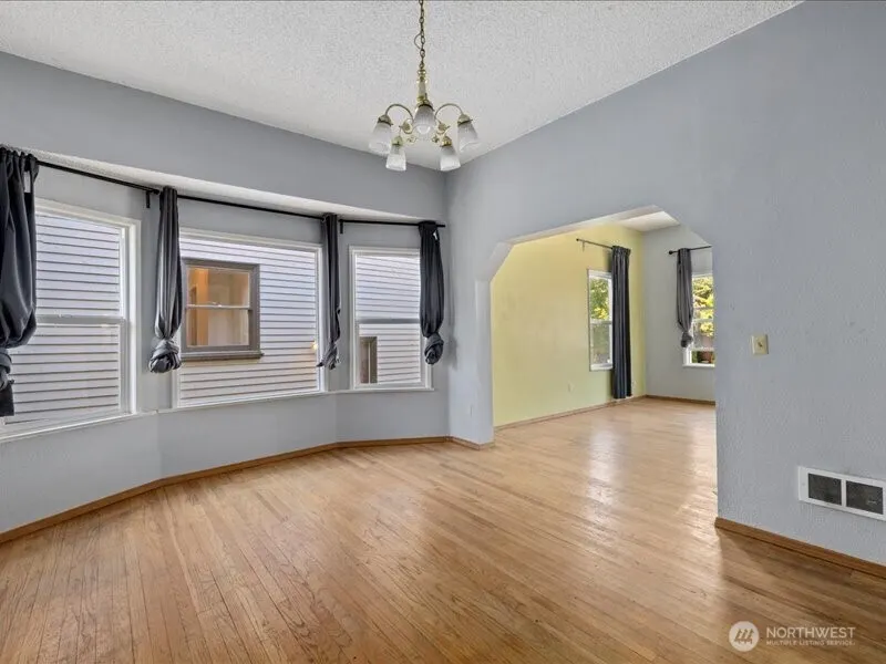 918 23rd Avenue , Seattle, WA 98122