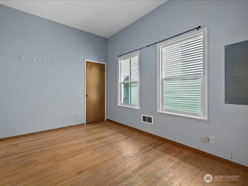918 23rd Avenue , Seattle, WA 98122