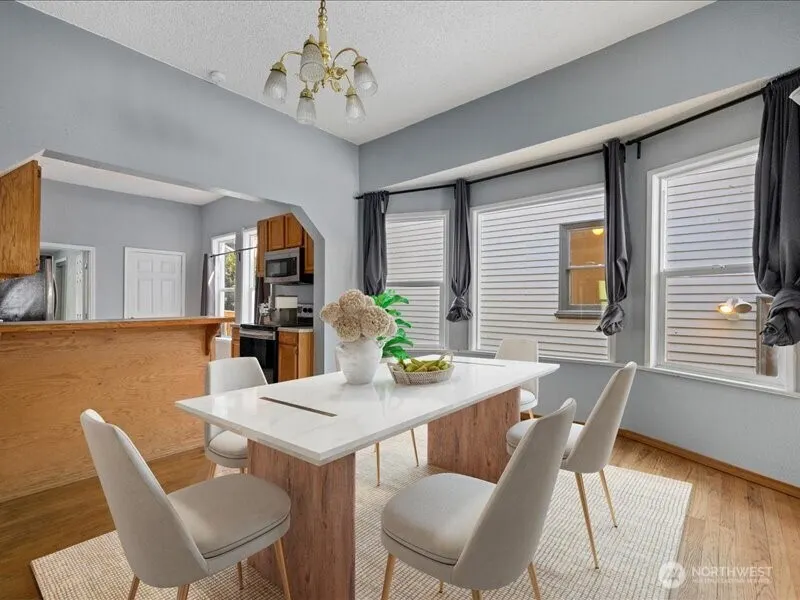 918 23rd Avenue , Seattle, WA 98122