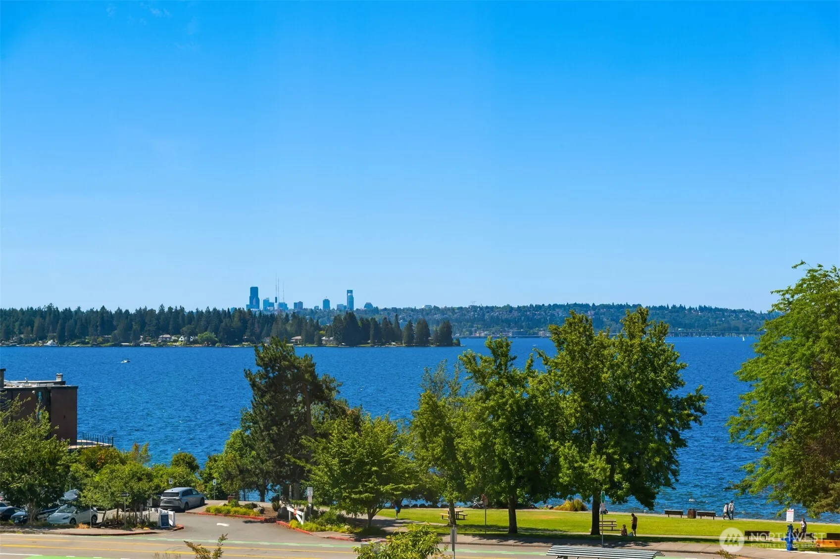 10132 NE 59th Street #C, Kirkland, WA 98033