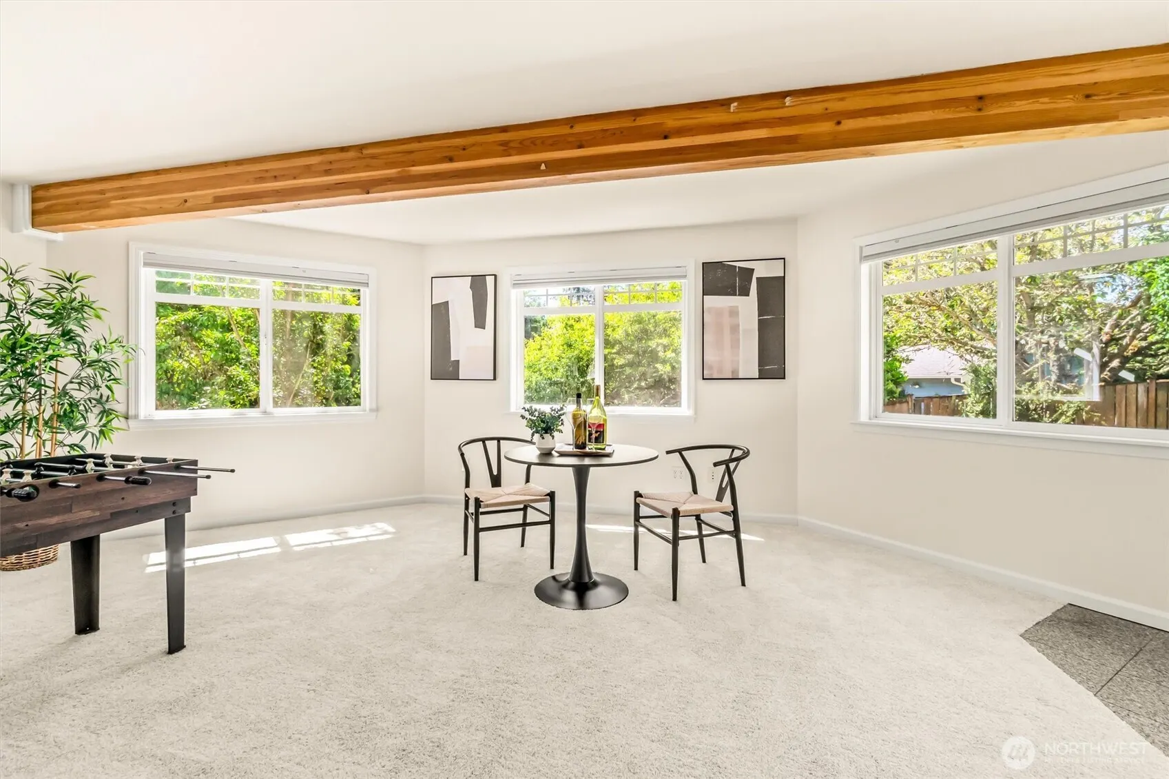 21031 NE 17th Street , Sammamish, WA 98074-4203