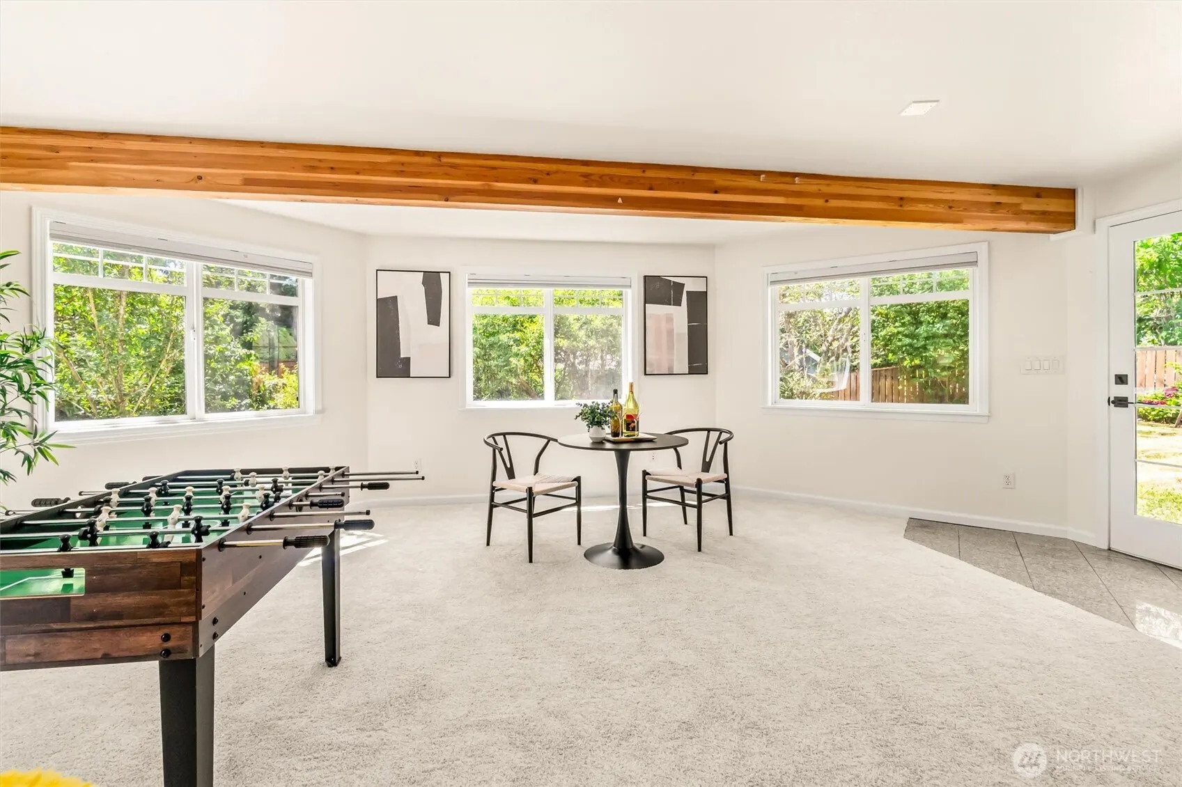 21031 NE 17th Street , Sammamish, WA 98074-4203