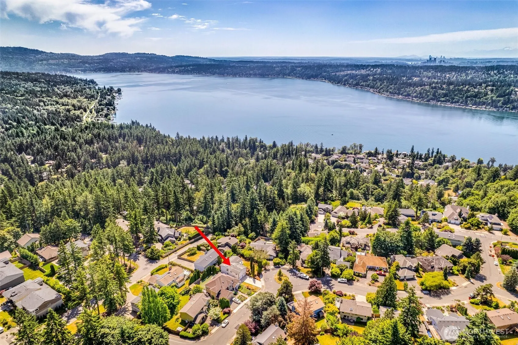 21031 NE 17th Street , Sammamish, WA 98074-4203