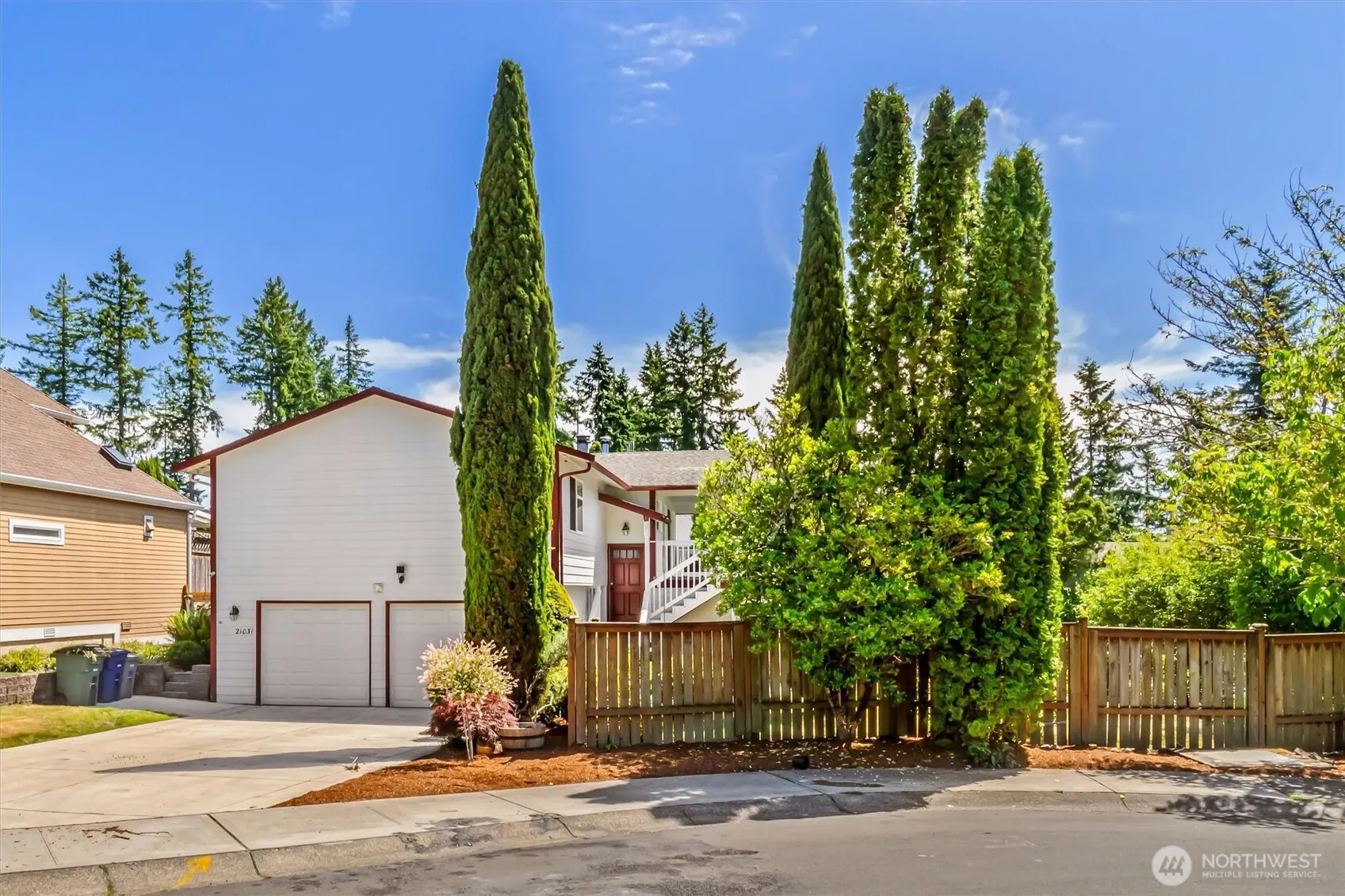 21031 NE 17th Street , Sammamish, WA 98074-4203