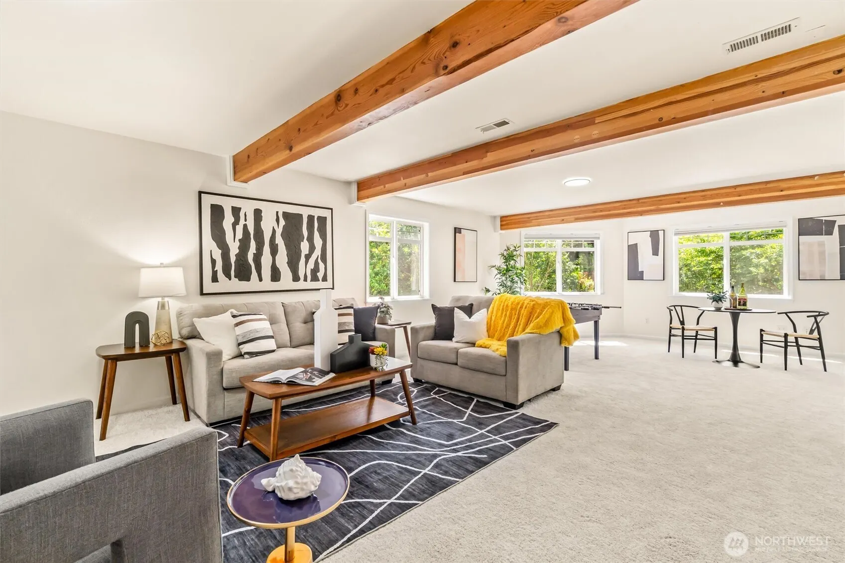 21031 NE 17th Street , Sammamish, WA 98074-4203