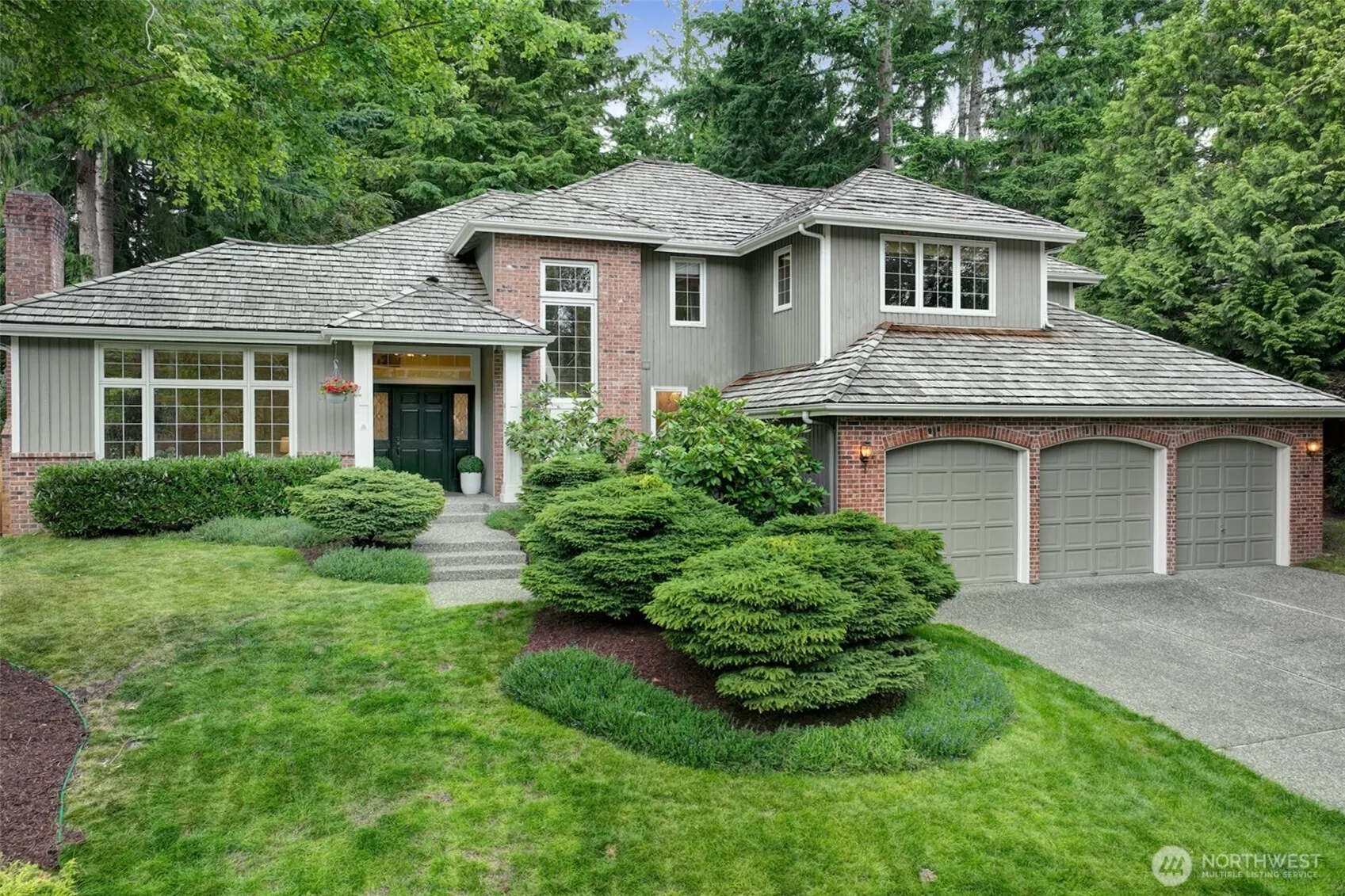 22328 NE 19th Street , Sammamish, WA 98074-4142