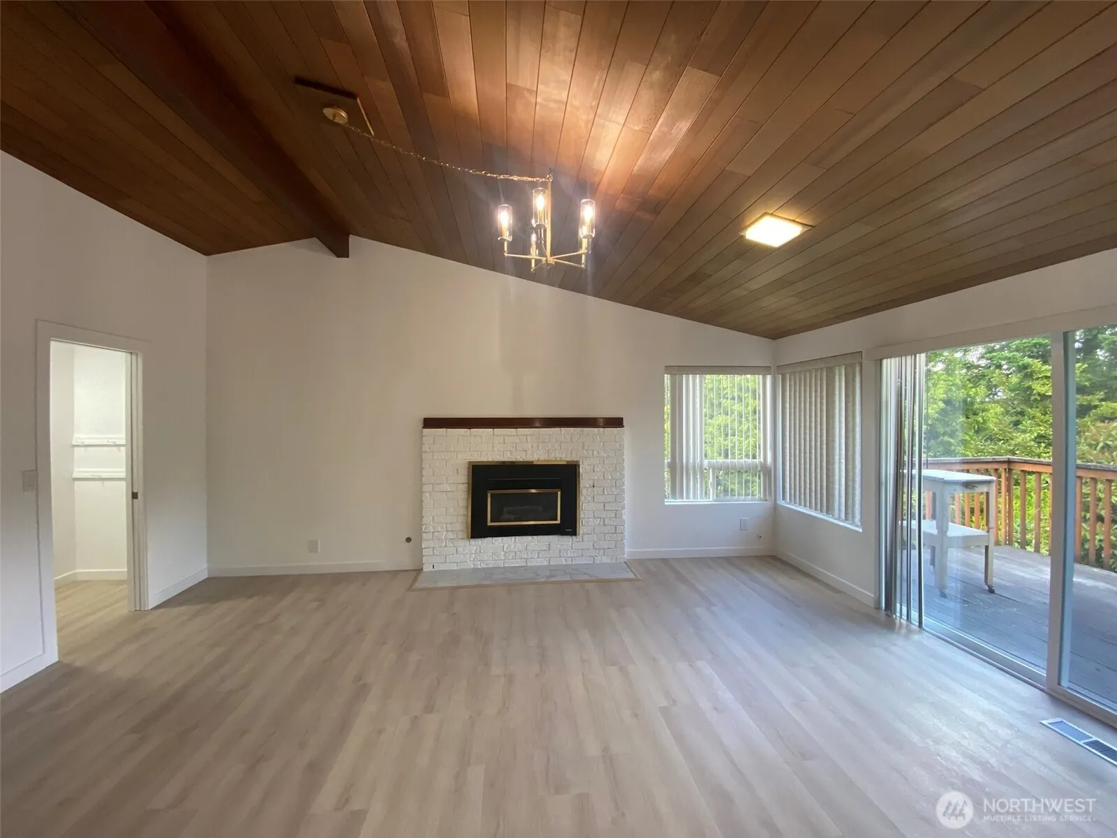 8508 142nd Avenue NE, Redmond, WA 98052
