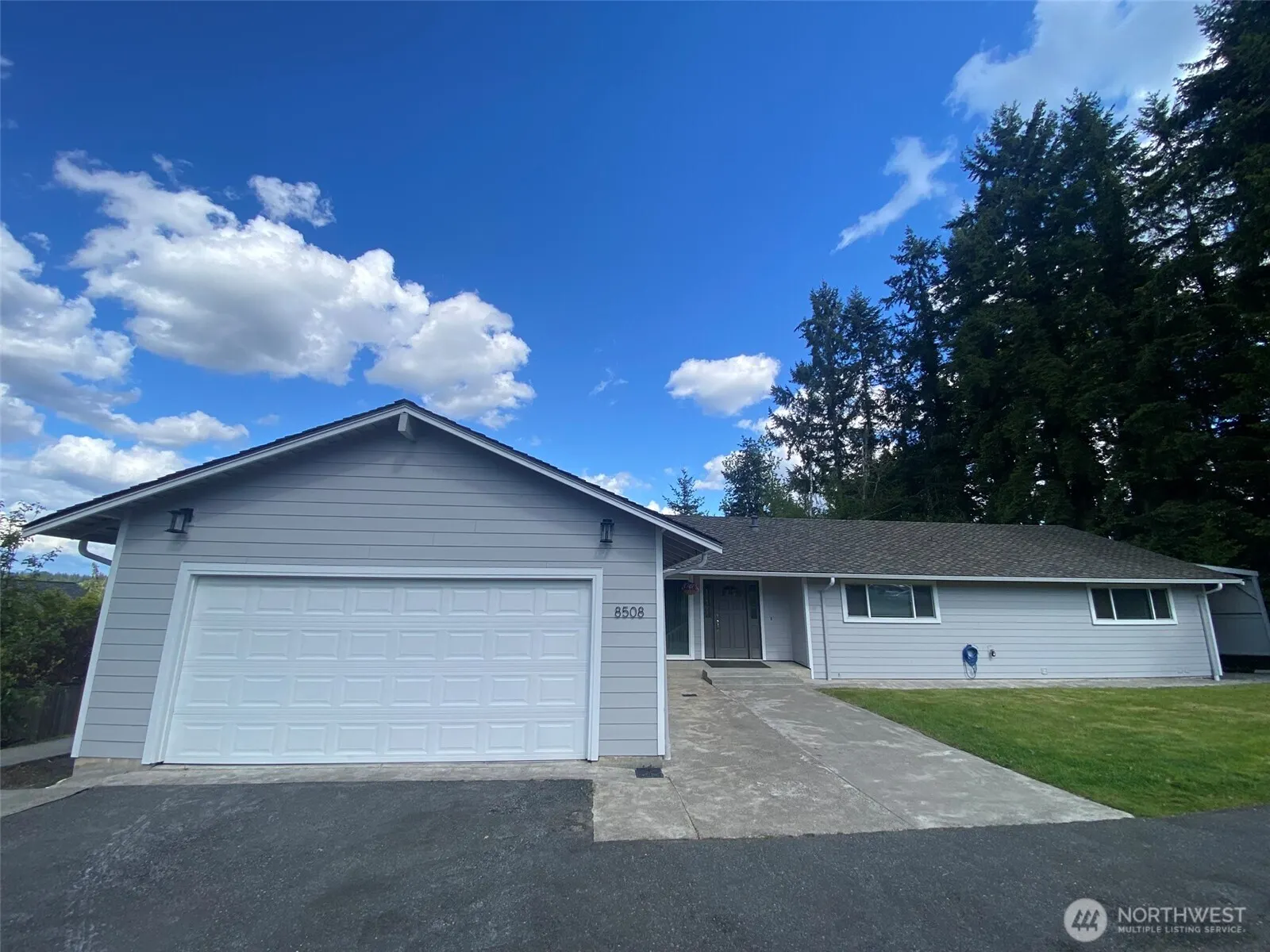 8508 142nd Avenue NE, Redmond, WA 98052