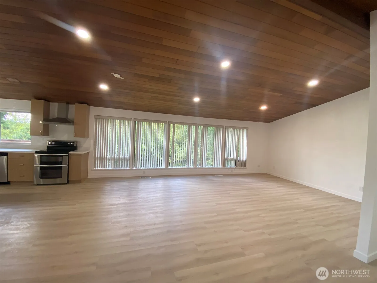 8508 142nd Avenue NE, Redmond, WA 98052