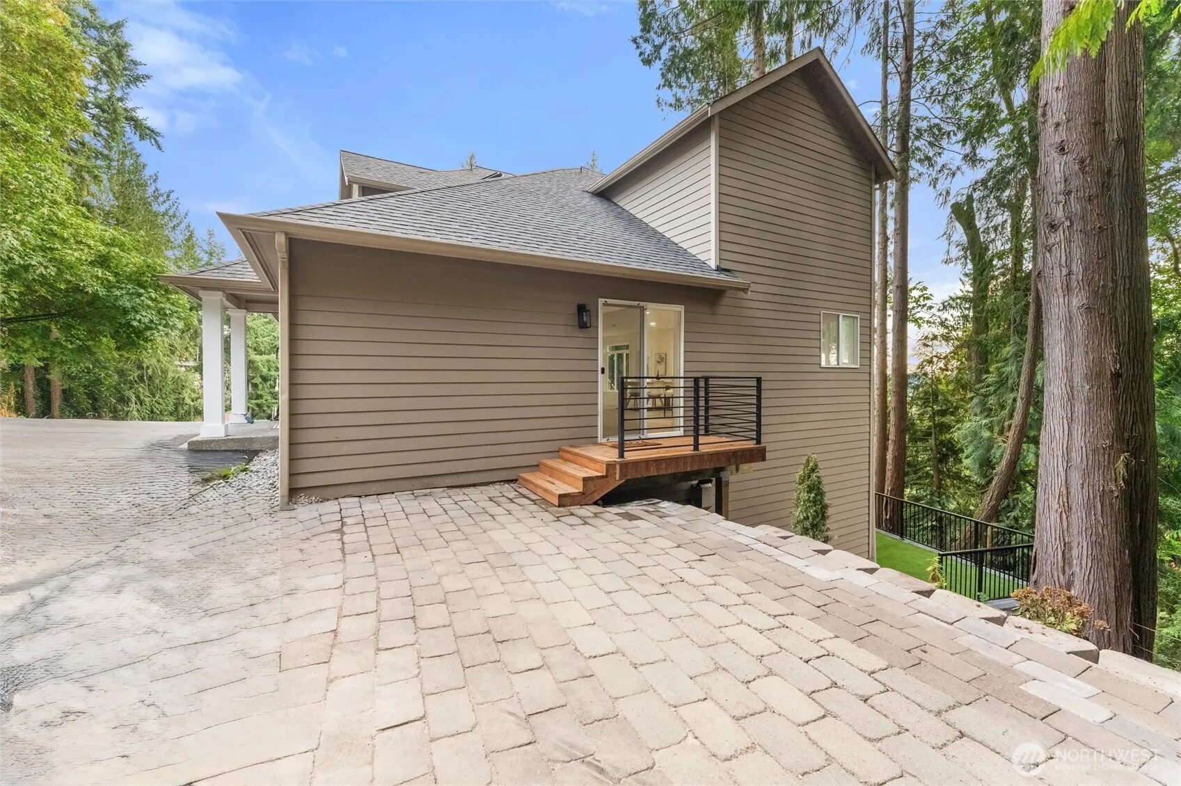 1511 208th Avenue NE, Sammamish, WA 98074