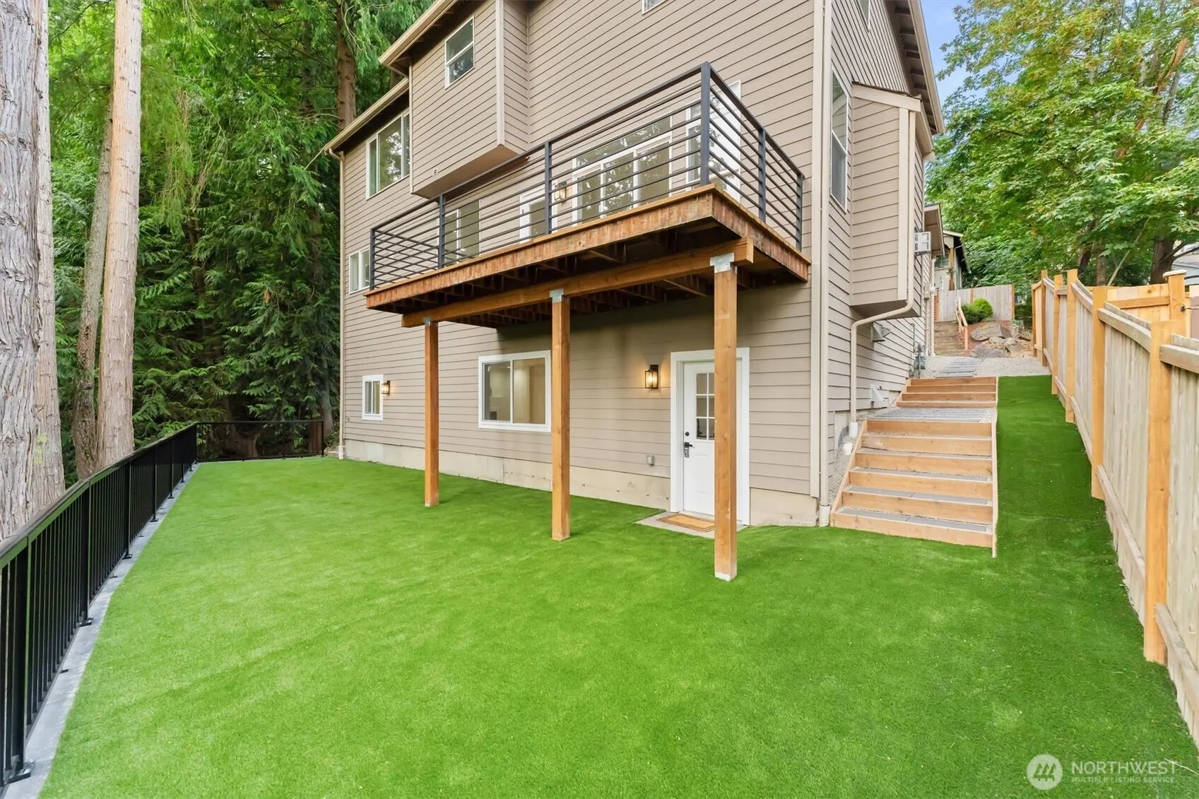 1511 208th Avenue NE, Sammamish, WA 98074