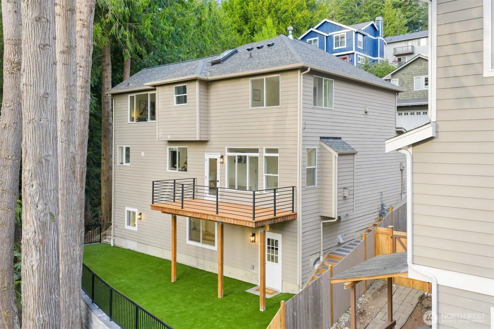 1511 208th Avenue NE, Sammamish, WA 98074