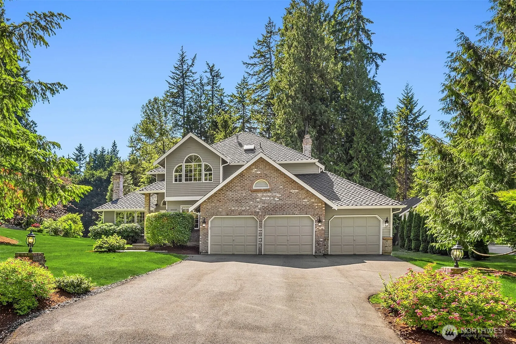 20227 188th Avenue NE, Woodinville, WA 98077-8800