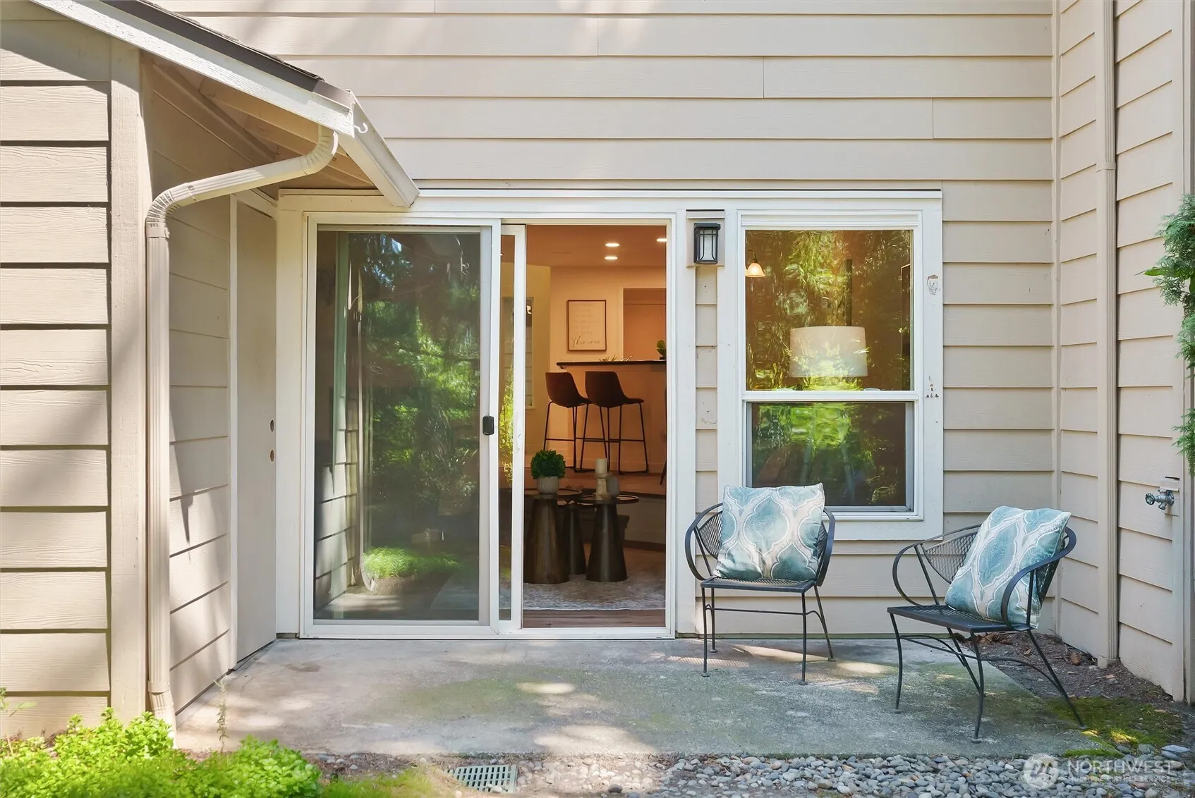 4330 W Lake Sammamish Prkway Parkway SE #G114, Issaquah, WA 98027