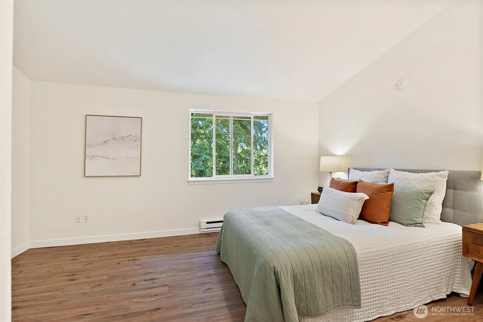 4330 W Lake Sammamish Prkway Parkway SE #G114, Issaquah, WA 98027