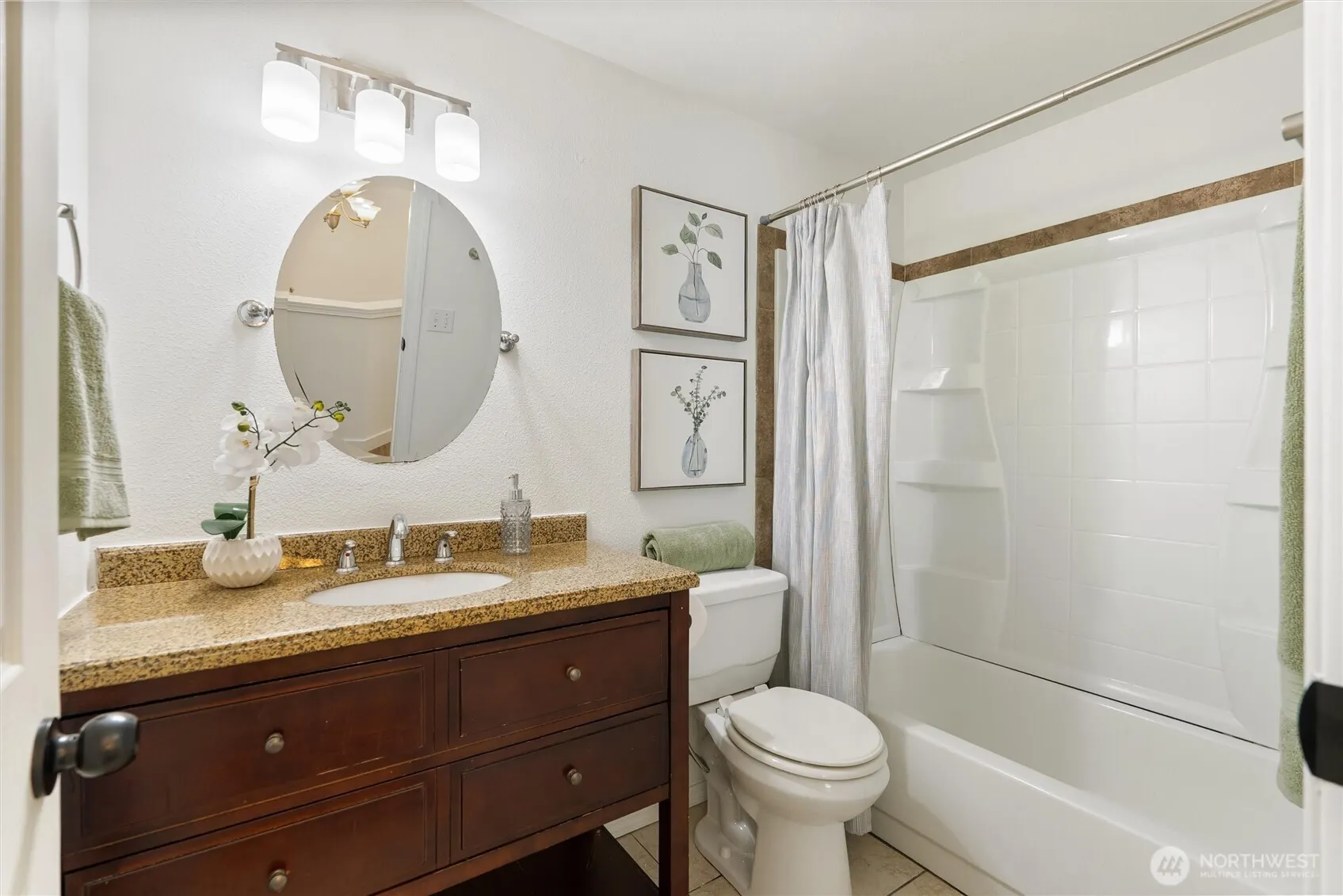 4330 W Lake Sammamish Prkway Parkway SE #G114, Issaquah, WA 98027