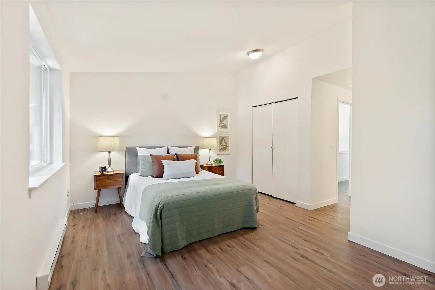 4330 W Lake Sammamish Prkway Parkway SE #G114, Issaquah, WA 98027