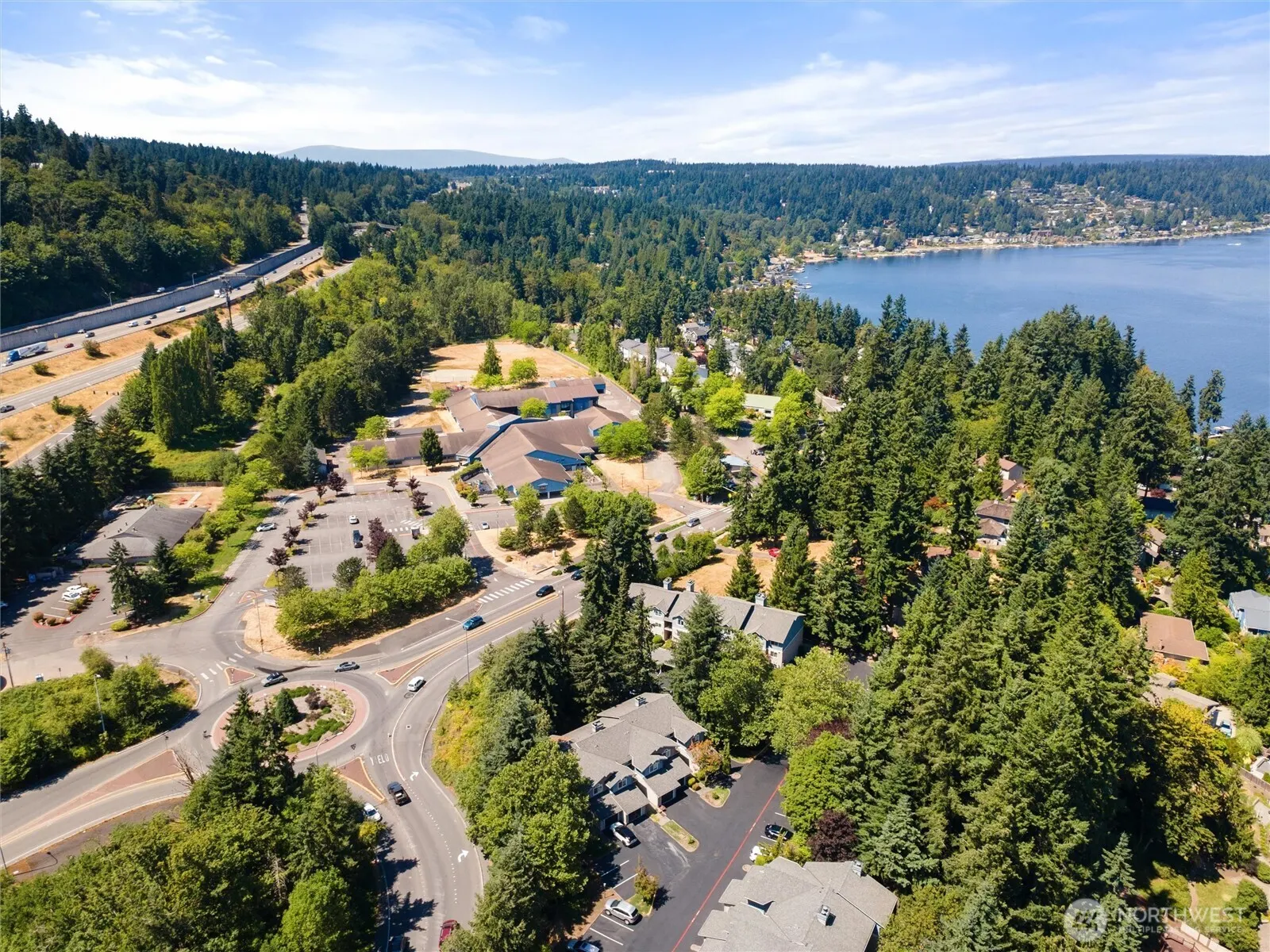 4330 W Lake Sammamish Prkway Parkway SE #G114, Issaquah, WA 98027