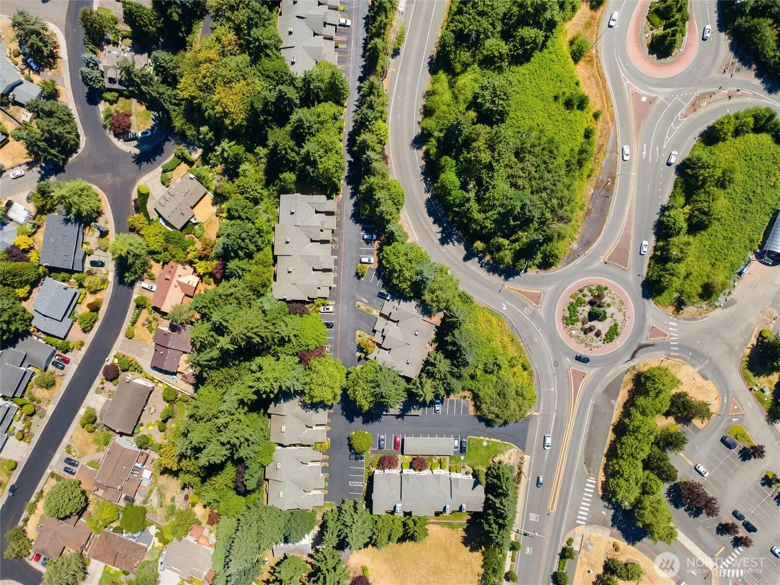 4330 W Lake Sammamish Prkway Parkway SE #G114, Issaquah, WA 98027