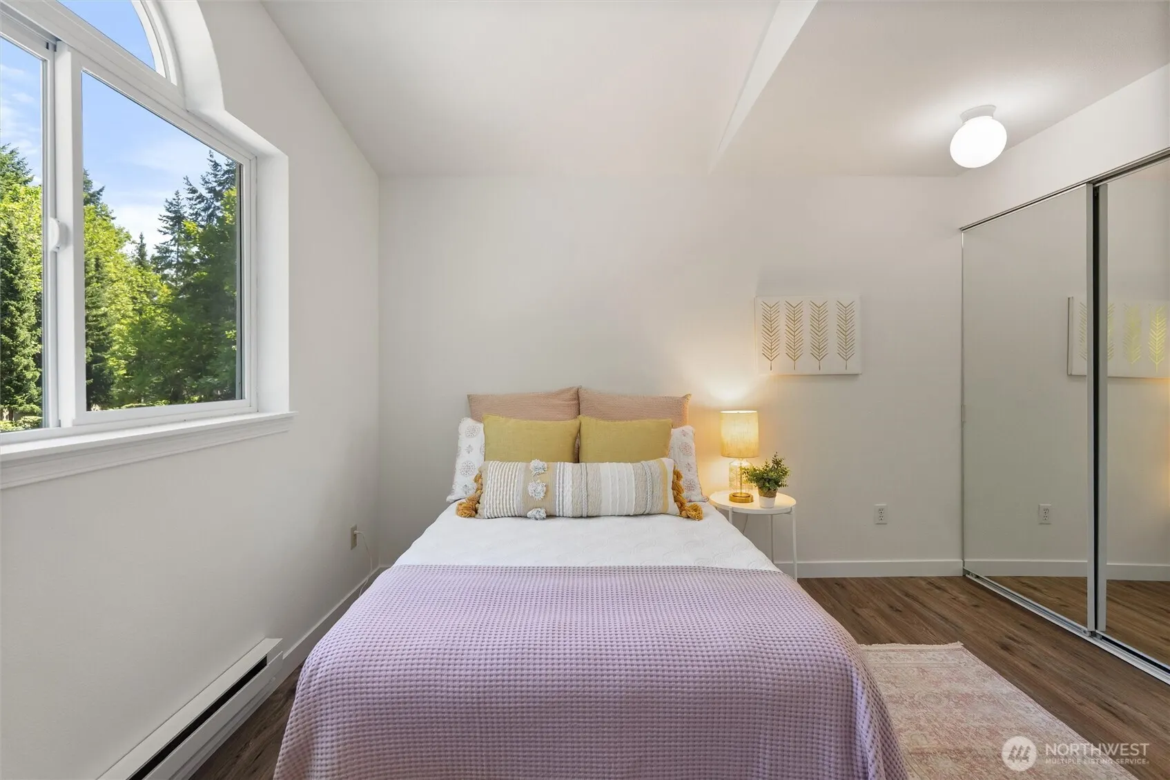 4330 W Lake Sammamish Prkway Parkway SE #G114, Issaquah, WA 98027
