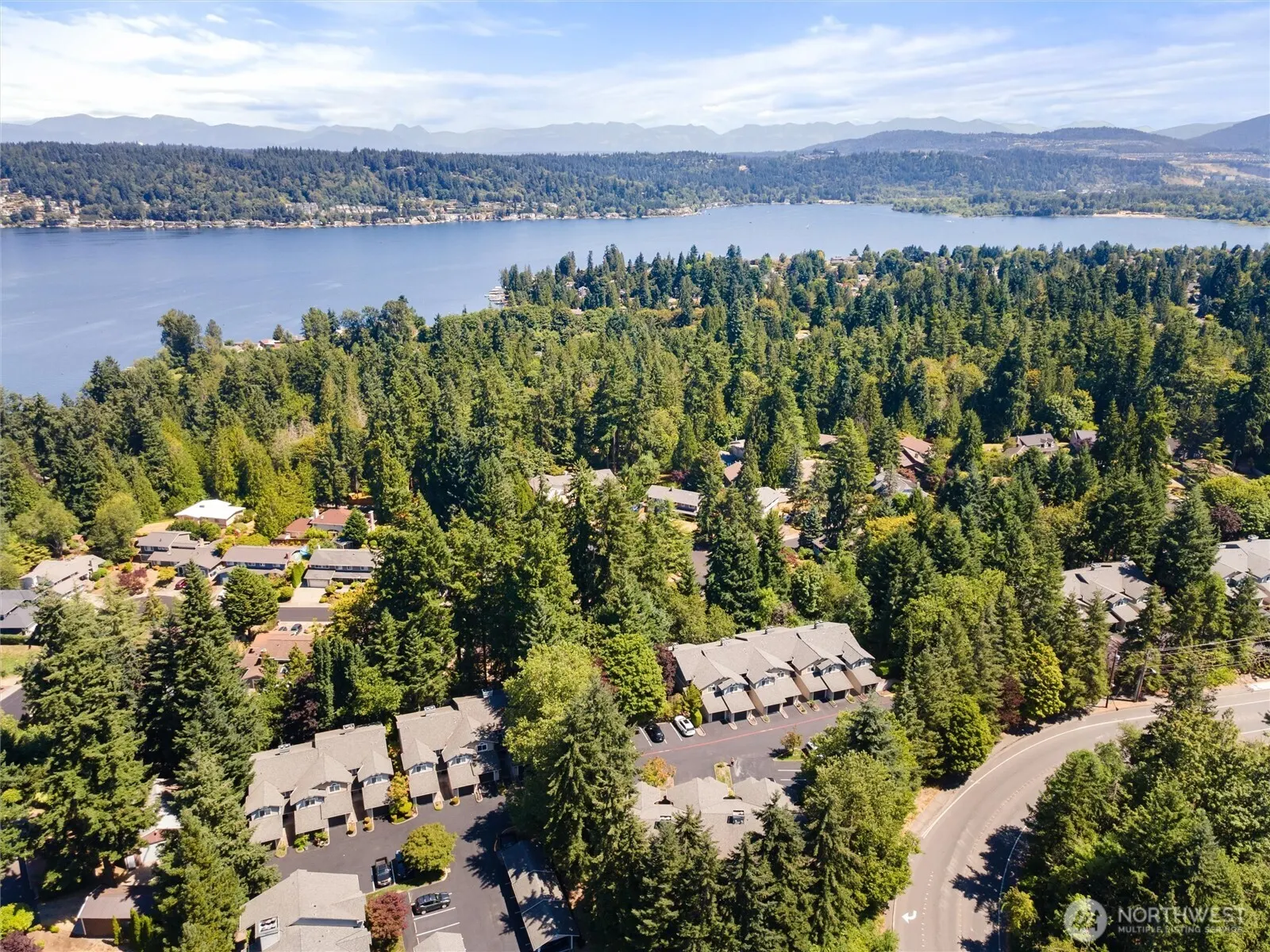 4330 W Lake Sammamish Prkway Parkway SE #G114, Issaquah, WA 98027
