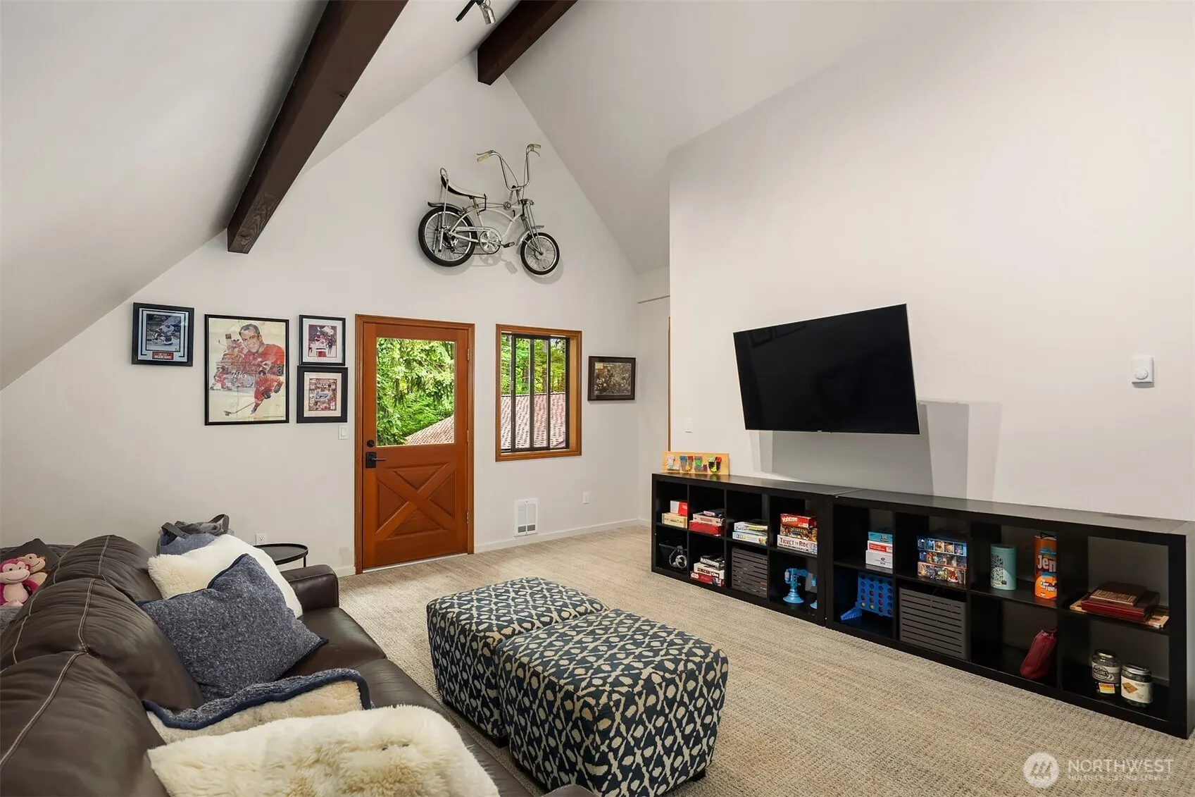 25112 SE 17th Street , Sammamish, WA 98075