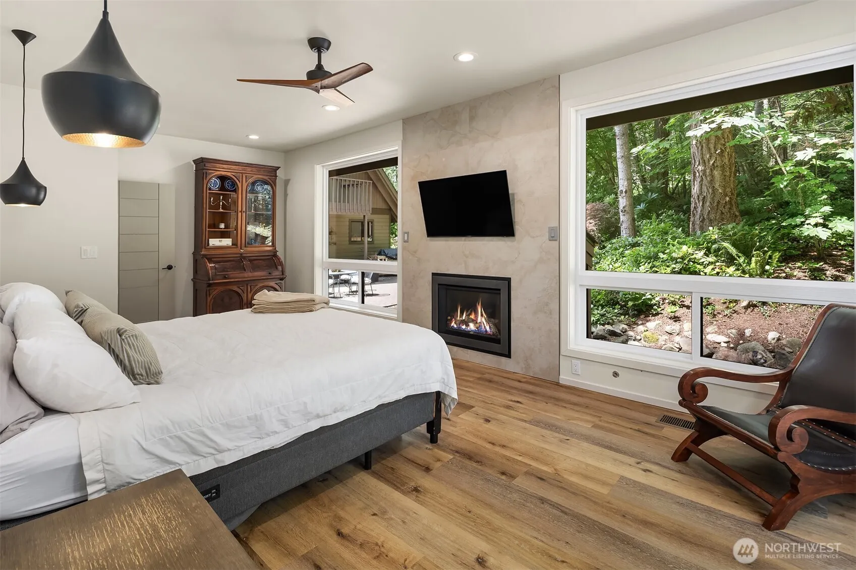 25112 SE 17th Street , Sammamish, WA 98075