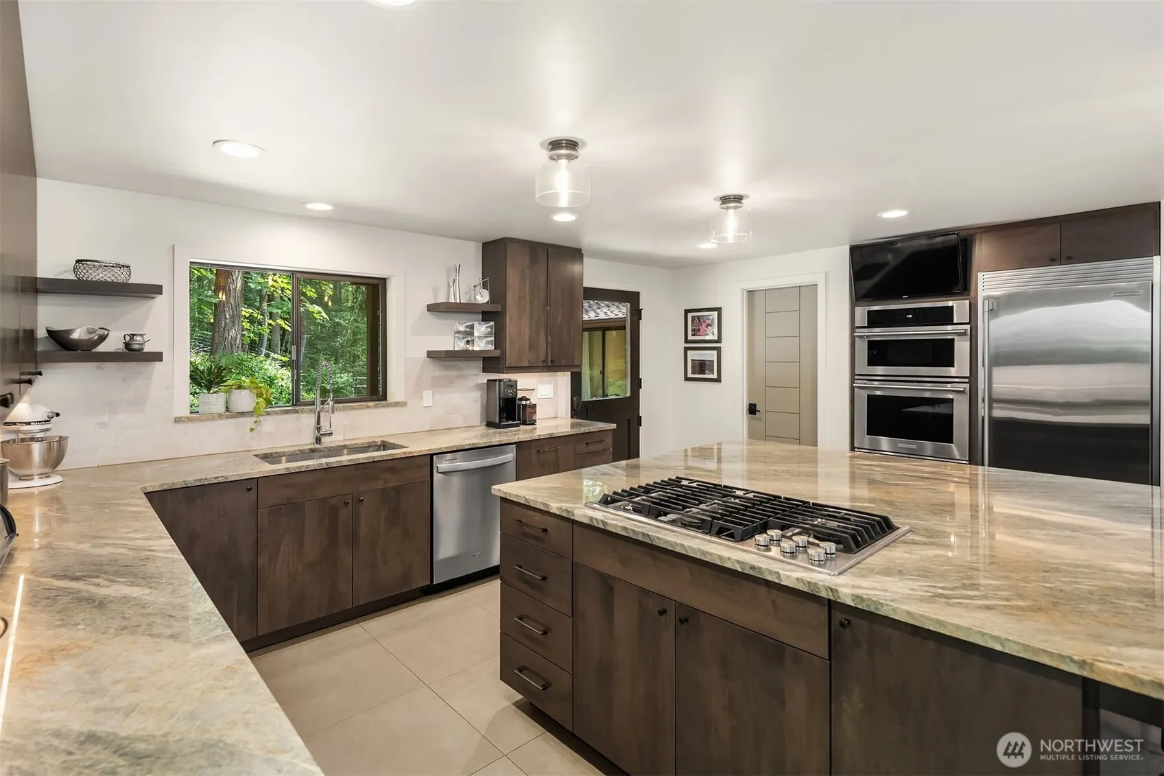25112 SE 17th Street , Sammamish, WA 98075