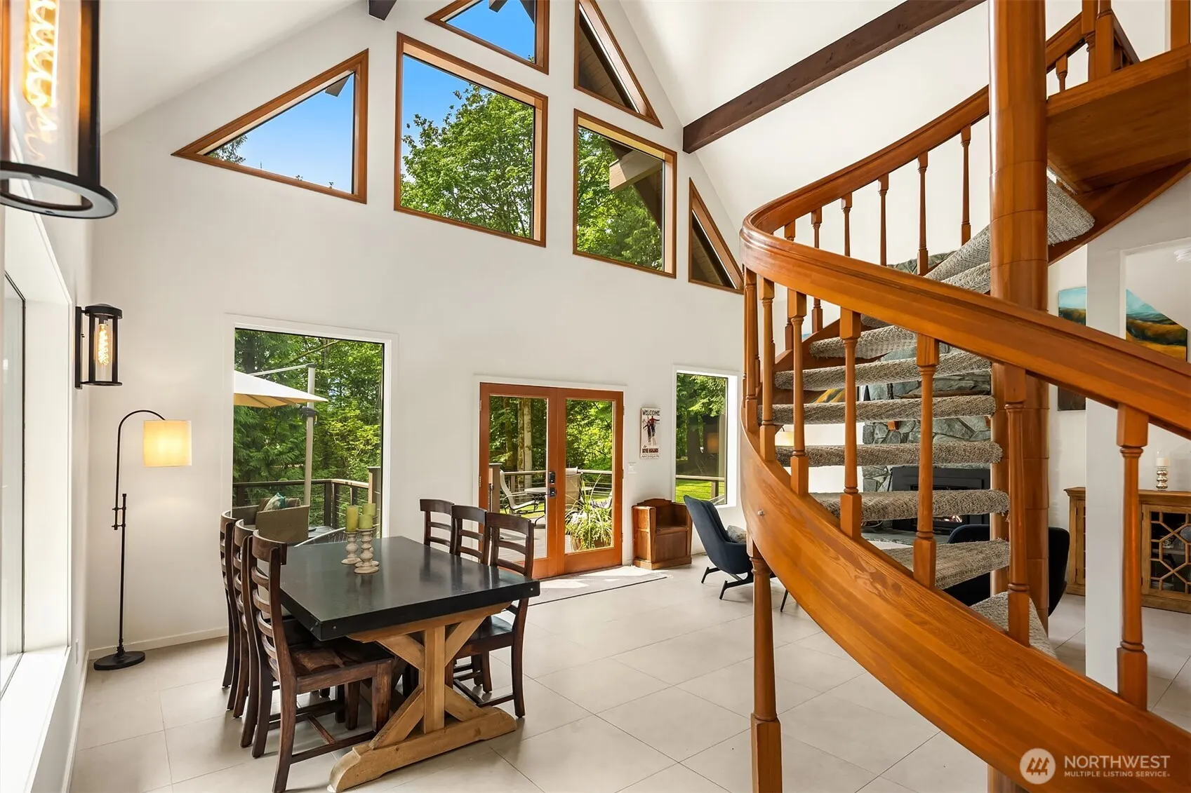 25112 SE 17th Street , Sammamish, WA 98075