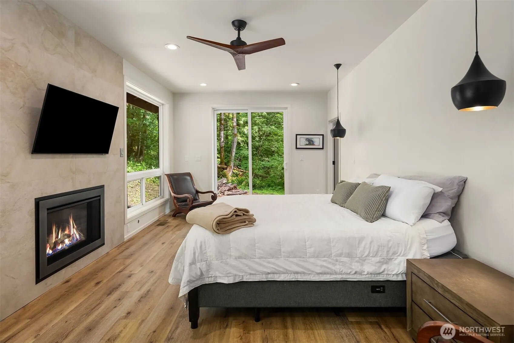 25112 SE 17th Street , Sammamish, WA 98075