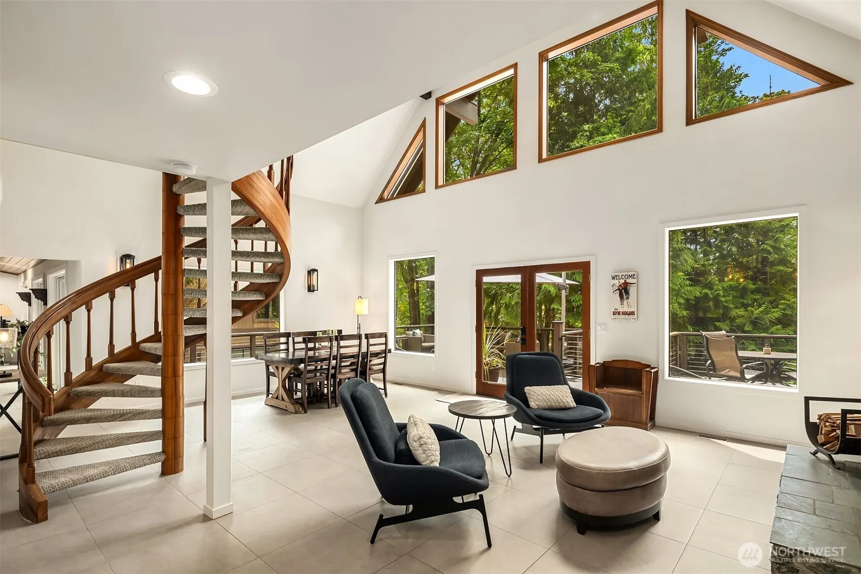 25112 SE 17th Street , Sammamish, WA 98075
