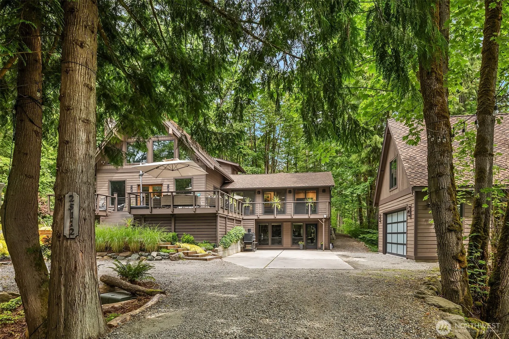 25112 SE 17th Street , Sammamish, WA 98075