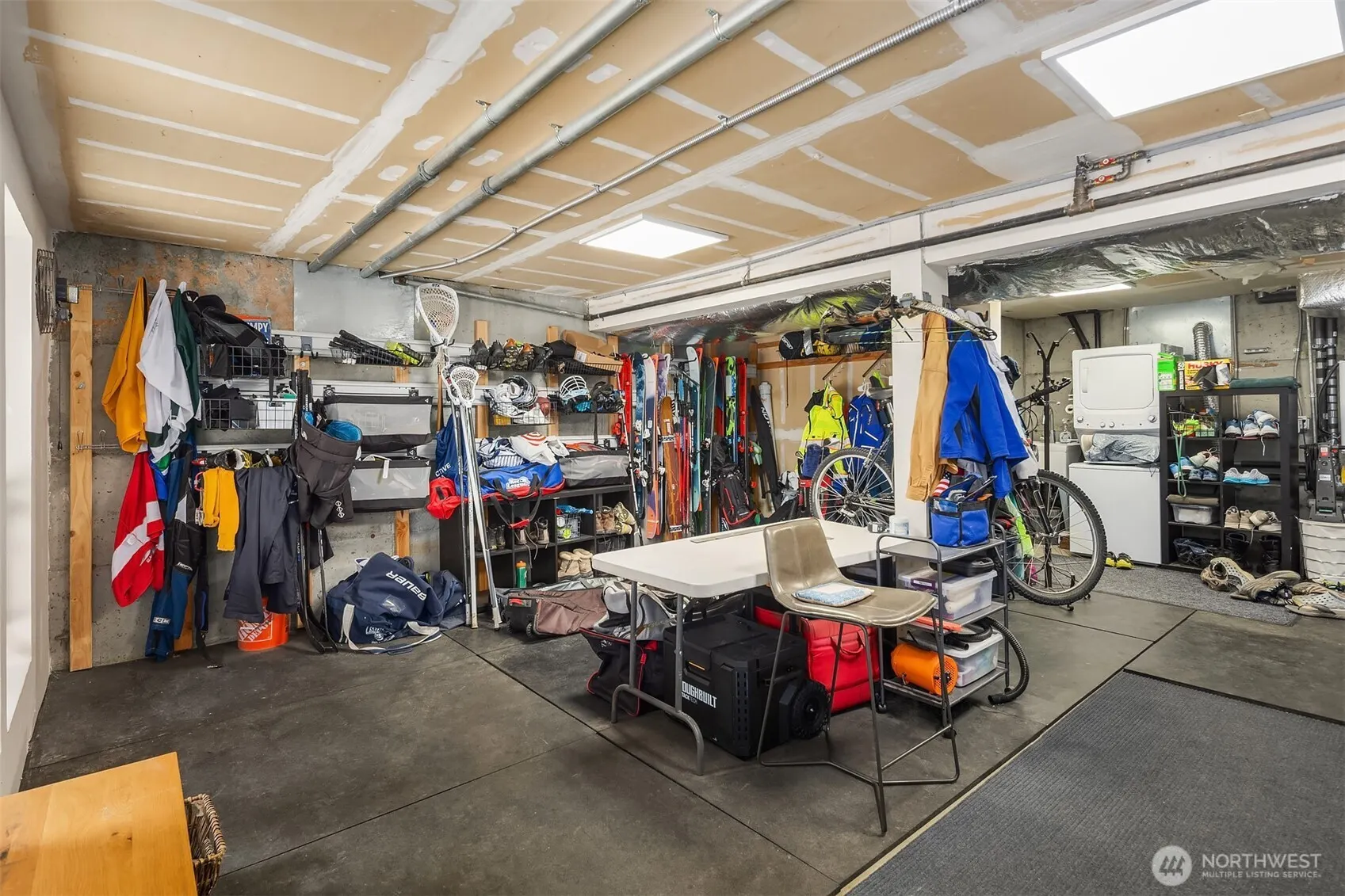 25112 SE 17th Street , Sammamish, WA 98075