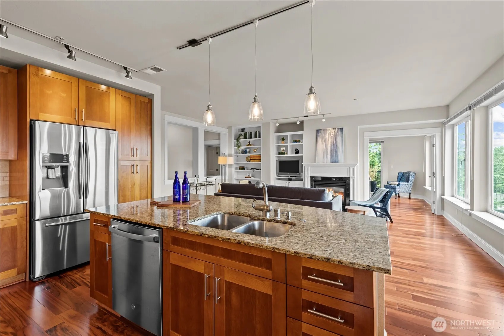 18707 SE Newport Way #208, Issaquah, WA 98027