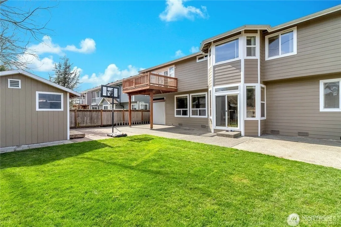 27018 117th Place SE, Kent, WA 98030