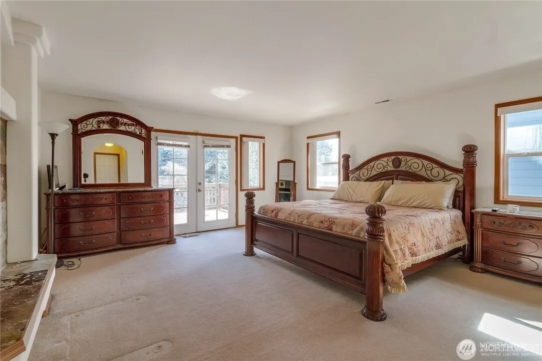 27018 117th Place SE, Kent, WA 98030