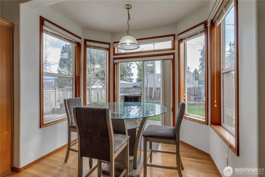 27018 117th Place SE, Kent, WA 98030