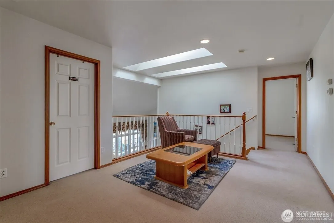 27018 117th Place SE, Kent, WA 98030