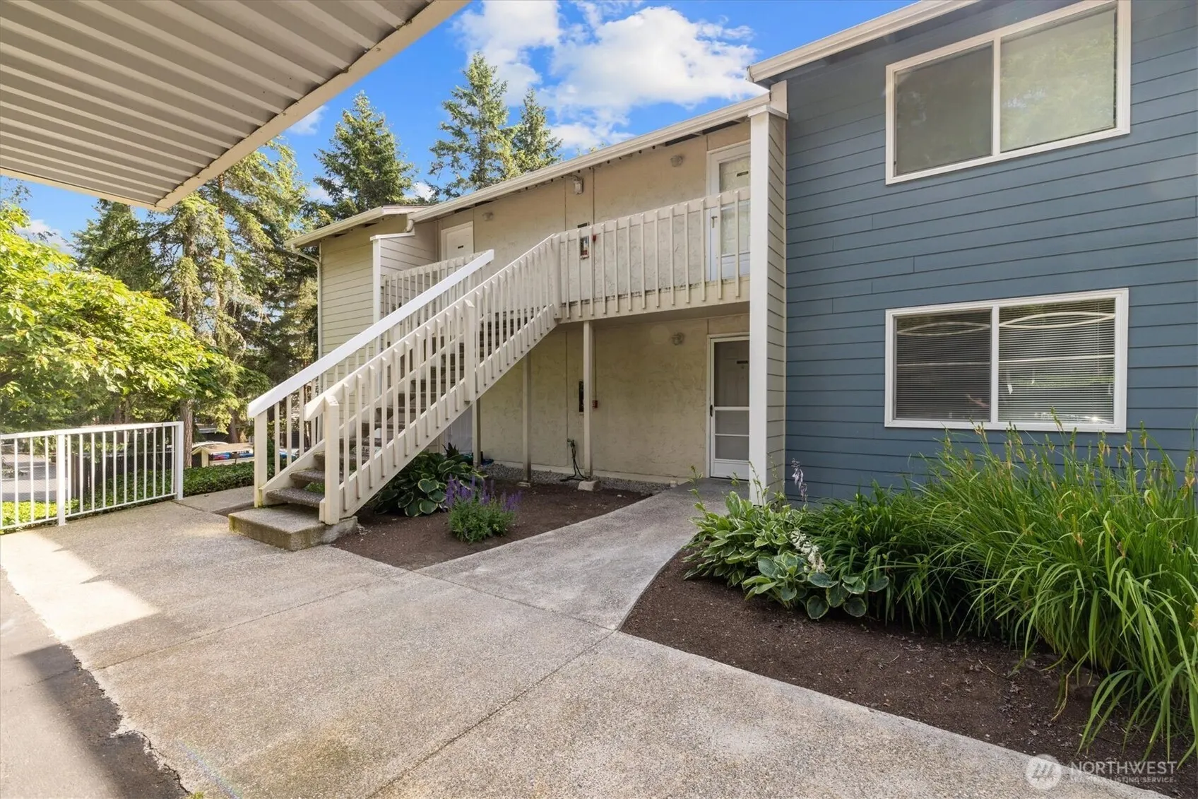 9484 Redmond-Woodinville Road NE #C-205, Redmond, WA 98052