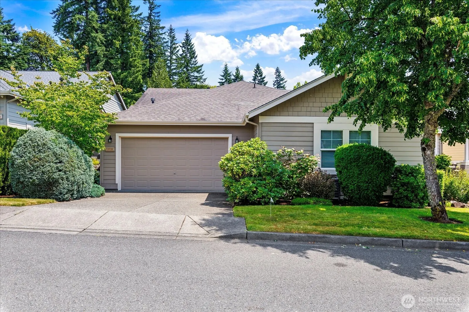 13720 231st Lane NE, Redmond, WA 98053