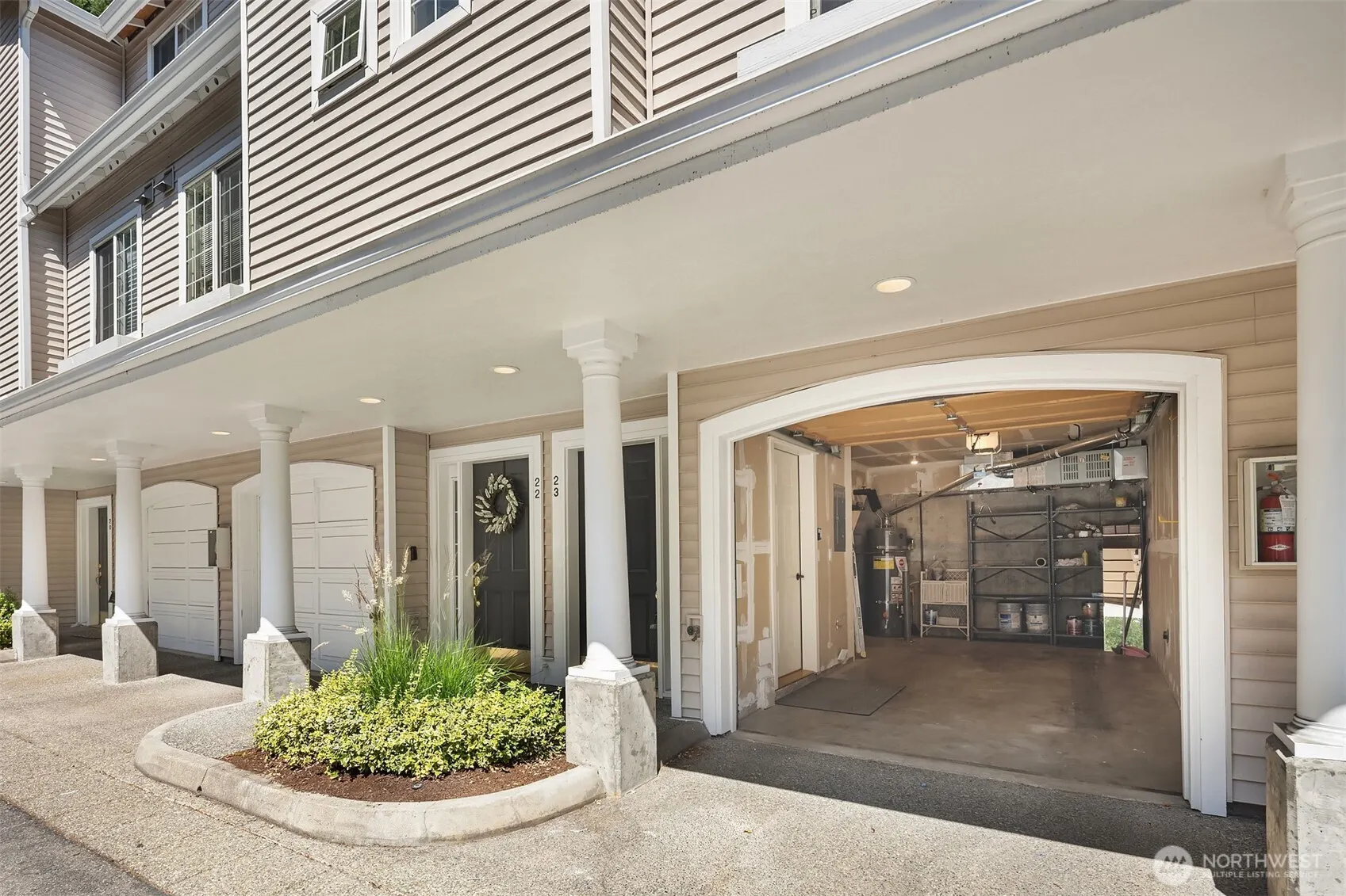 1900 132nd Avenue SE #I-23, Bellevue, WA 98005-3965