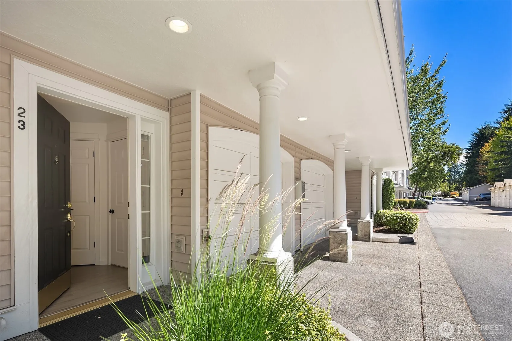 1900 132nd Avenue SE #I-23, Bellevue, WA 98005-3965