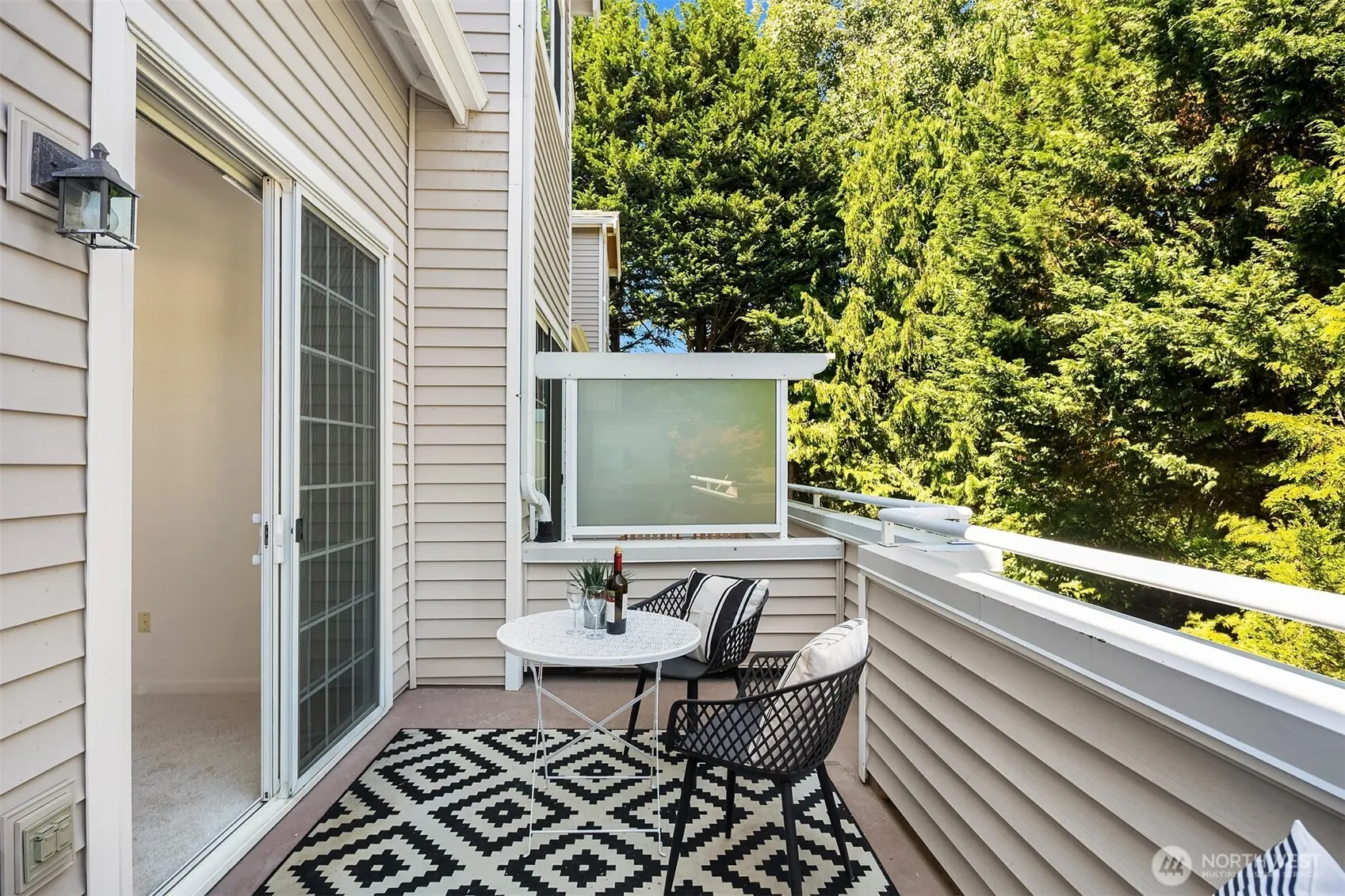 1900 132nd Avenue SE #I-23, Bellevue, WA 98005-3965