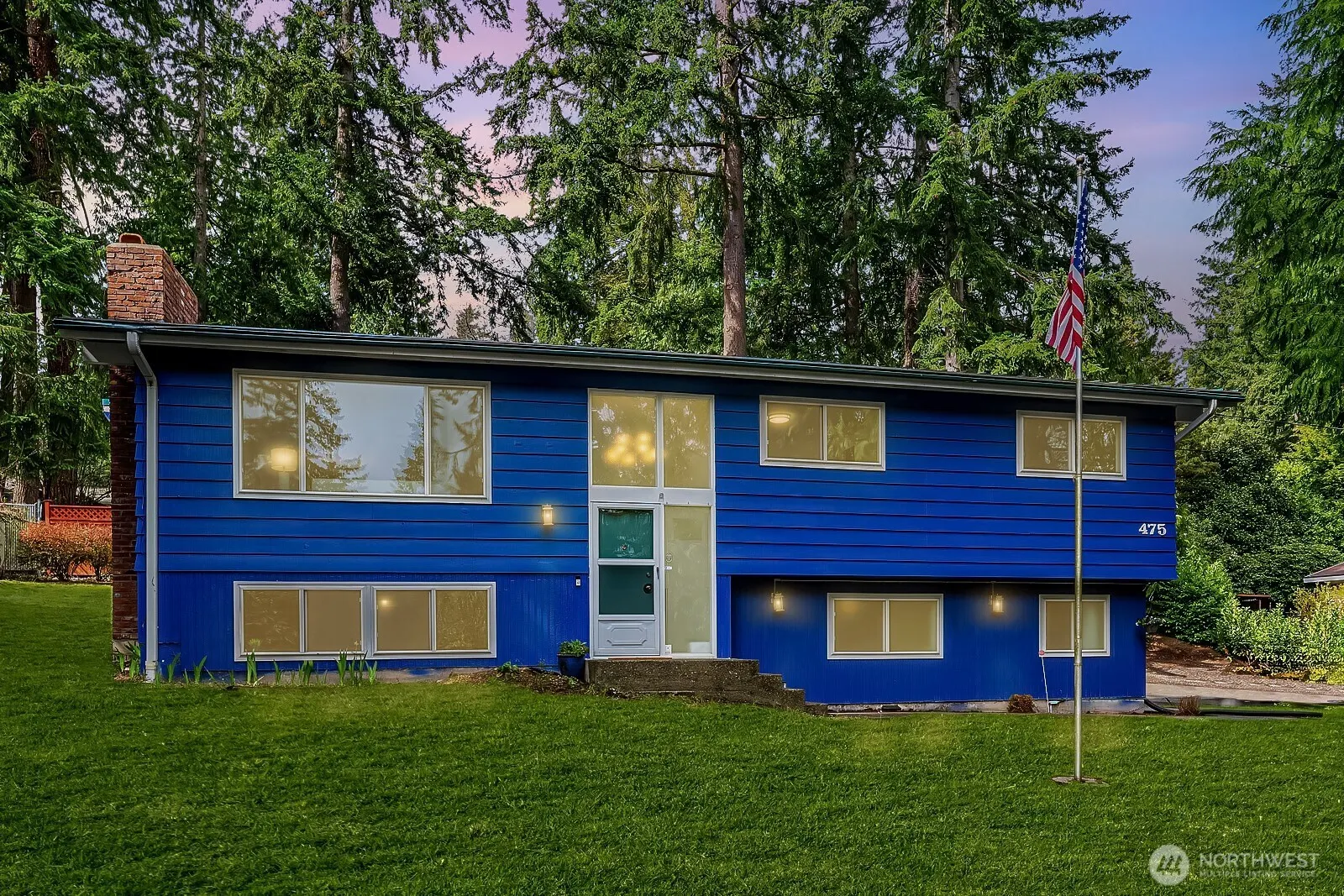 475 Mt Hood Drive SW, Issaquah, WA 98027