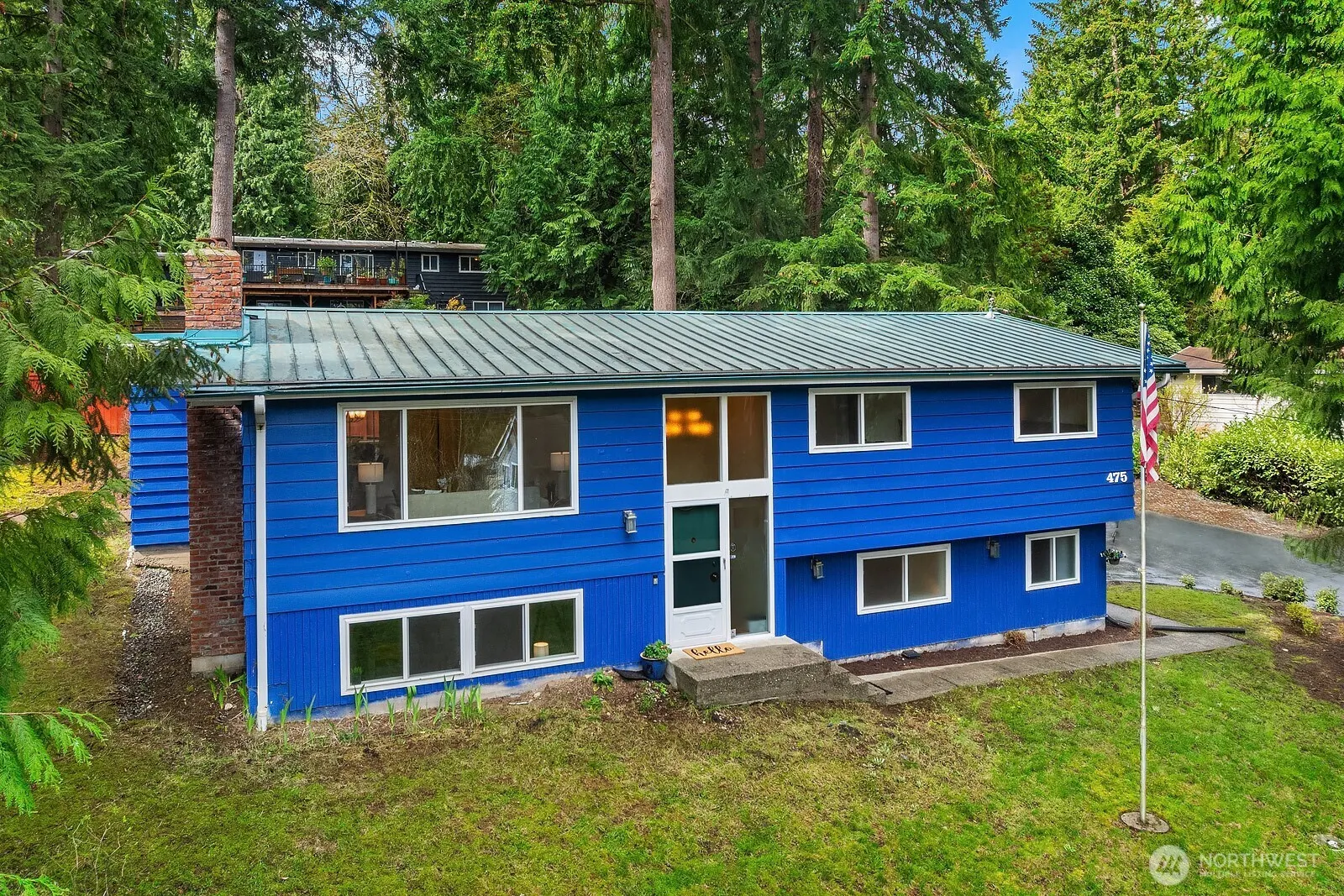 475 Mt Hood Drive SW, Issaquah, WA 98027