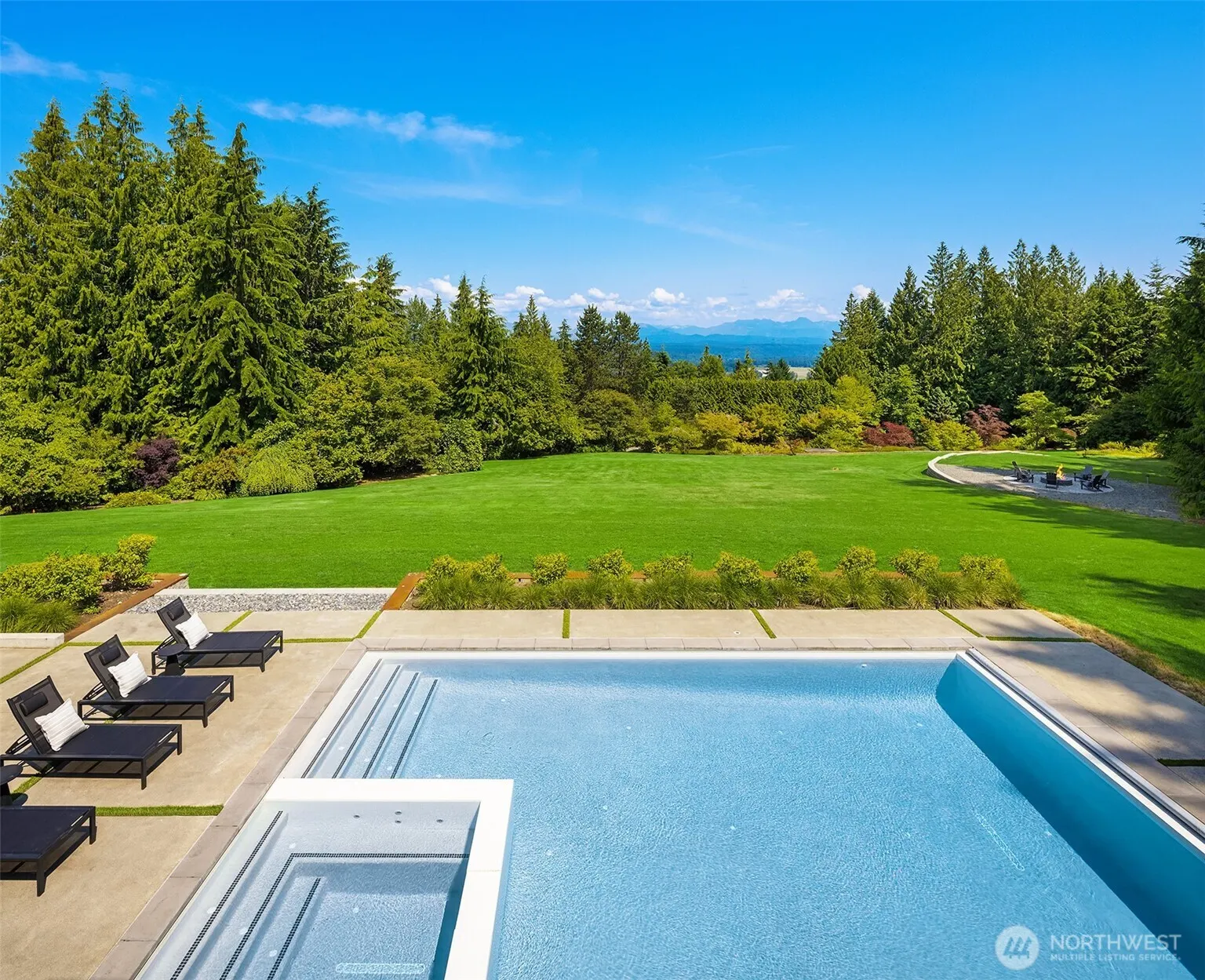 25209 NE 108th Street , Redmond, WA 98053-5825
