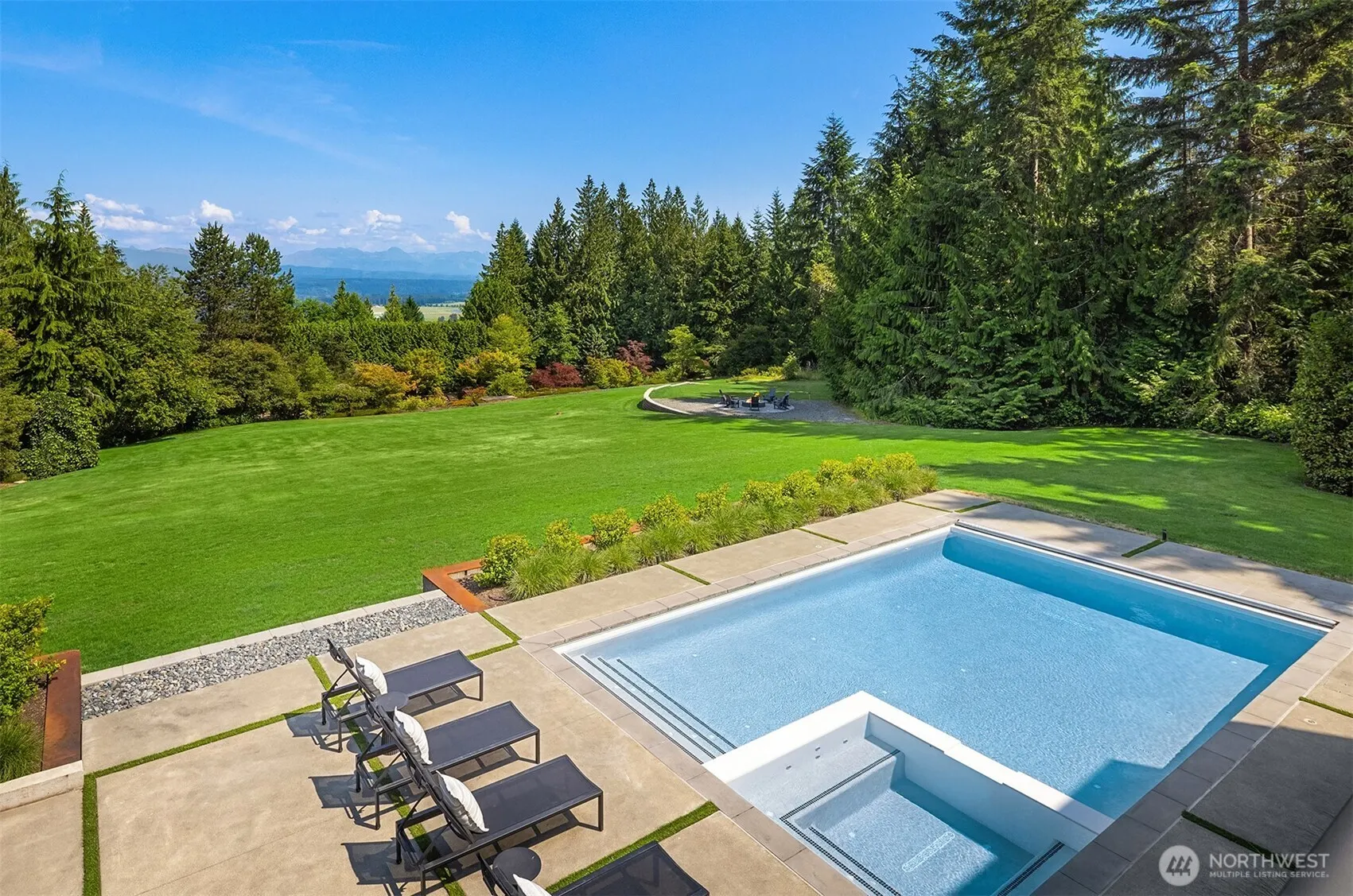 25209 NE 108th Street , Redmond, WA 98053-5825