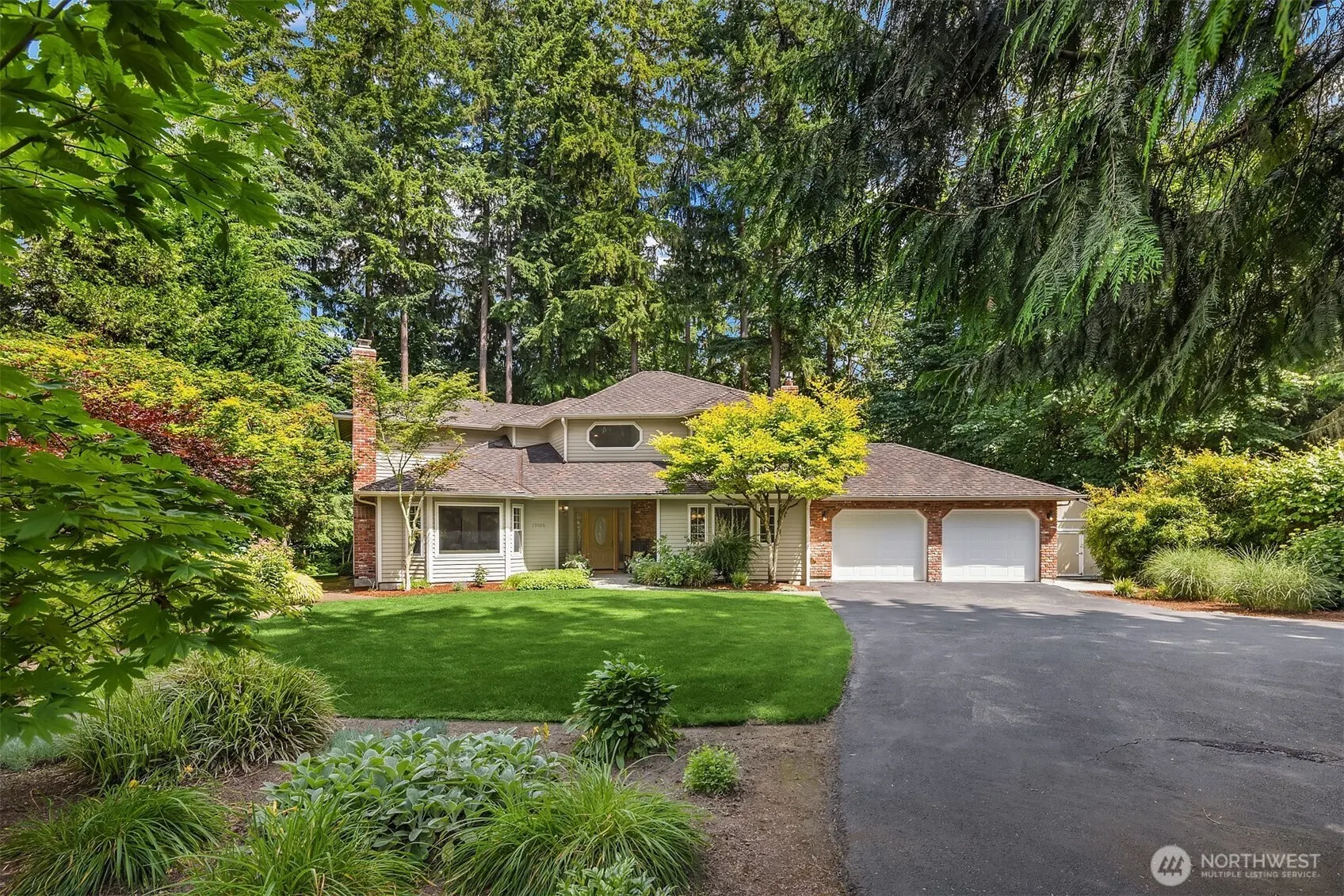 19006 185th Avenue NE, Woodinville, WA 98077